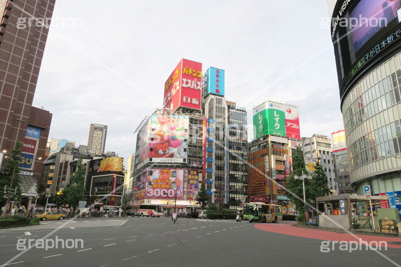 西武新宿駅,駅,正面口,駅ビル,交差点,繁華街,新宿,新宿区,西武鉄道,SS01,歌舞伎町,shinjuku