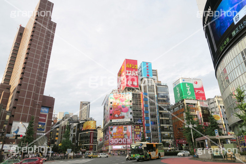 西武新宿駅,駅,正面口,駅ビル,交差点,繁華街,新宿,新宿区,西武鉄道,SS01,歌舞伎町,shinjuku
