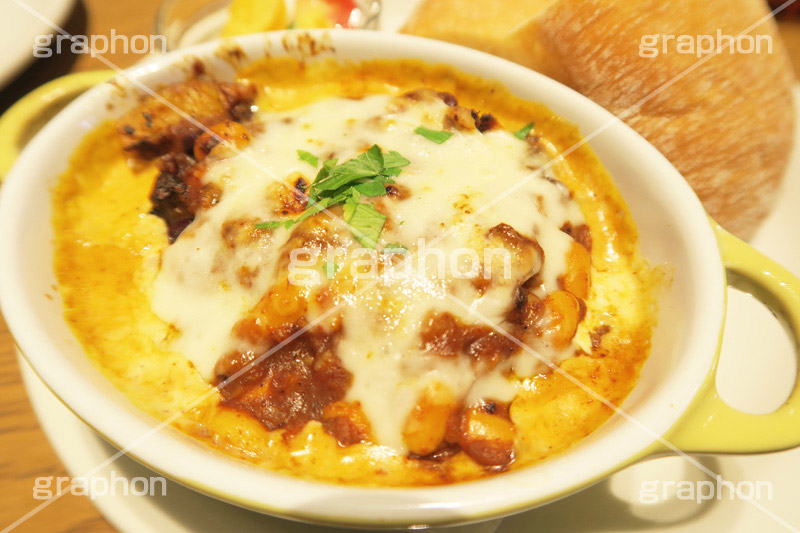 チリビーンズのラザニア,チリ,辛,ラザニア,焼き,オーブン,チーズ,ジャガイモ,じゃがいも,ポテト,カフェ,洋食,oven,lasagna,cheese,potato,cafe