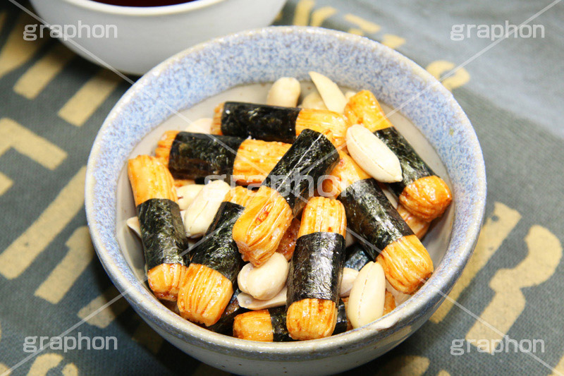海苔あられ,海苔,のり,海苔あられ,のりピー,海苔ピー,ピーナッツ,ピーナツ,お菓子,菓子,おやつ,スイーツ,お茶請け,つまみ,おつまみ,あられ,せんべい,煎餅,お茶,ほうじ茶,peanut,japan