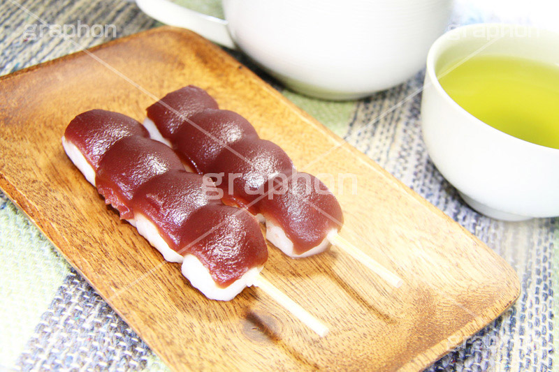 あんこの串団子,あんこ,餡子,だんご,団子,お菓子,菓子,和菓子,お茶請け,スイーツ,和,和風,お茶,緑茶,日本茶,串,くし,デザート,おやつ,串団子,甘味,茶会,japan,sweet,dessert