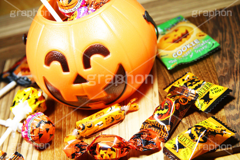 ハロウィンのお菓子,あめ,飴,キャンディー,candy,ハロウィンパーティー,ハロウィン,ハロウィーン,はろうぃん,パーティー,Halloween,party,お菓子,菓子,こども,子供,キッズ,ジャックオーランタン,ランタン,かぼちゃ,カボチャ,南瓜,ランタン,オーナメント,飾り,イベント,どくろ,ドクロ,スイーツ,秋,グルメ,ornament,kids,パンプキン,pumpkin,行事,トリックオアトリート