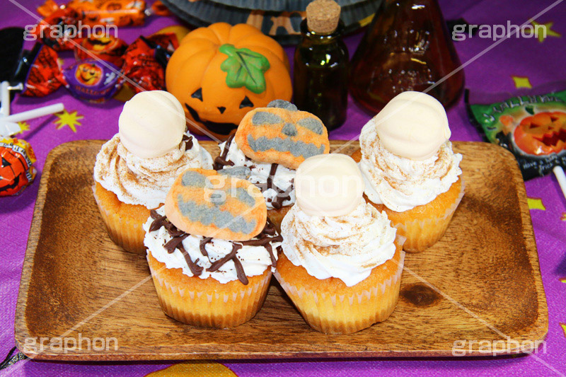 ハロウィンカップケーキ,カップケーキ,ケーキ,ハロウィンパーティー,パーティー,ハロウィン,はろうぃん,ハロウィーン,イベント,ジャックオランタン,ジャックオーランタン,パンプキン,マシュマロ,ランタン,スイーツ,秋,おやつ,デザート,お菓子,菓子,トリート,クリーム,生クリーム,チョコ,こども,子供,キッズ,行事,Halloween,sweet,dessert,pumpkin,marshmallow,cream,chocolate,kids,cake
