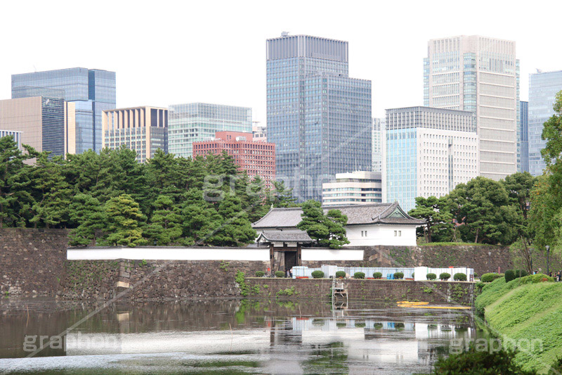 桜田門,門,入口,入り口,橋,皇居,天皇,宮殿,東京,千代田区,大手町,お堀,溜池,江戸城,内堀,堀,重要文化財,japan,tokyo,城外,守備,守る,木戸,高麗門