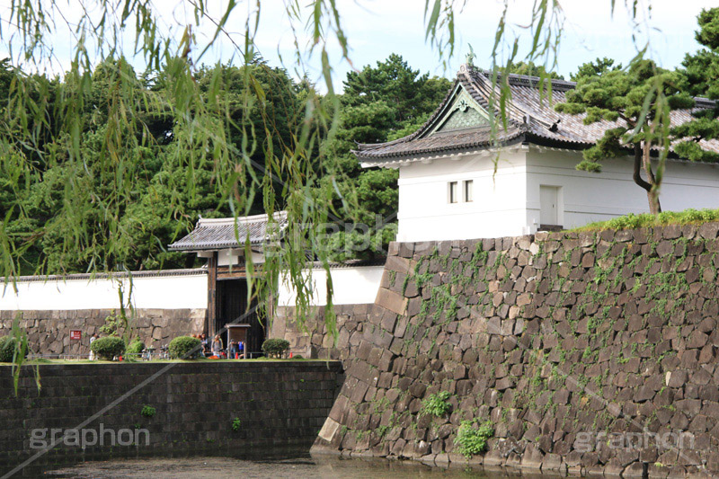 桜田門,門,入口,入り口,橋,皇居,天皇,宮殿,東京,千代田区,大手町,お堀,溜池,江戸城,内堀,堀,重要文化財,japan,tokyo,城外,守備,守る,木戸,高麗門