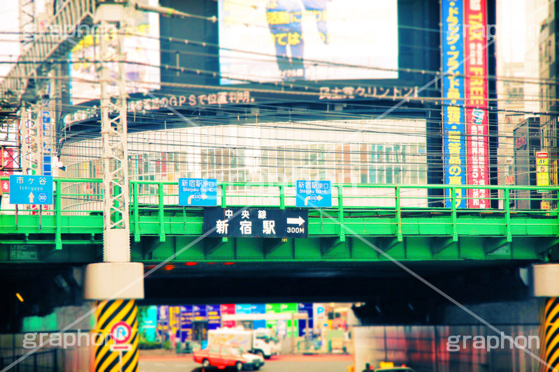 西武新宿(ヴィンテージ),新宿,トイカメラ撮影,トイカメラ,ヴィンテージ,ビンテージ,レトロ,お洒落,おしゃれ,オシャレ,味わい,トンネル効果