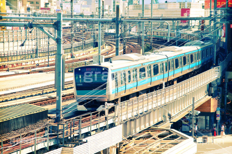 日暮里駅線路(ヴィンテージ),荒川区,トイカメラ撮影,トイカメラ,ヴィンテージ,ビンテージ,レトロ,お洒落,おしゃれ,オシャレ,味わい,トンネル効果