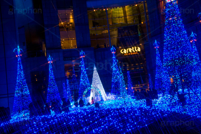 カレッタ汐留のイルミネーション,イルミネーション,イルミ,illumination,blue,show,電飾,電球,発光ダイオード,LED,tree,冬,キラキラ,綺麗,きれい,キレイ,煌,輝,デート,スポット,都内,クリスマス,飾り,イベント,ブルー,ショー,汐留,カレッタ汐留,新橋,港区,フレア,flare,行事