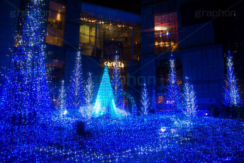カレッタ汐留のイルミネーション,イルミネーション,イルミ,illumination,blue,show,電飾,電球,発光ダイオード,LED,tree,冬,キラキラ,綺麗,きれい,キレイ,煌,輝,デート,スポット,都内,クリスマス,飾り,イベント,ブルー,ショー,汐留,カレッタ汐留,新橋,港区,フレア,flare,行事