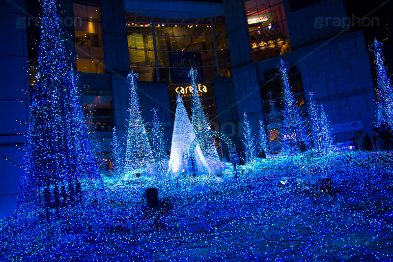 カレッタ汐留のイルミネーション,イルミネーション,イルミ,illumination,blue,show,電飾,電球,発光ダイオード,LED,tree,冬,キラキラ,綺麗,きれい,キレイ,煌,輝,デート,スポット,都内,クリスマス,飾り,イベント,ブルー,ショー,汐留,カレッタ汐留,新橋,港区,行事