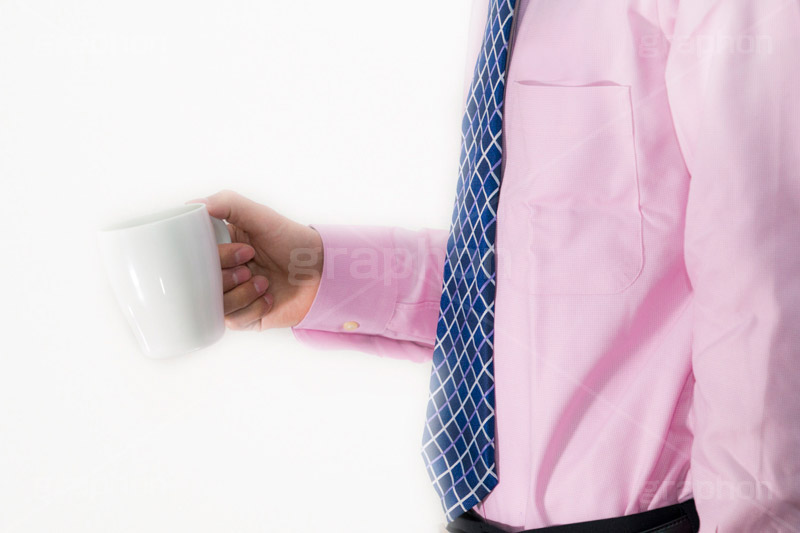 休憩,コーヒーブレイク,コーヒー,珈琲,休み,カップ,飲み物,ドリンク,休息,drink,cup,coffee,hand,image,model,男性,モデル,男,青年,手,イメージ,人物,癒し,一息,ボーダー,お茶,ティー,tea,サラリーマン,リーマン,ビジネス,仕事,オフィス,business,work,office,suit,スーツ,ネクタイ,ワイシャツ,職場