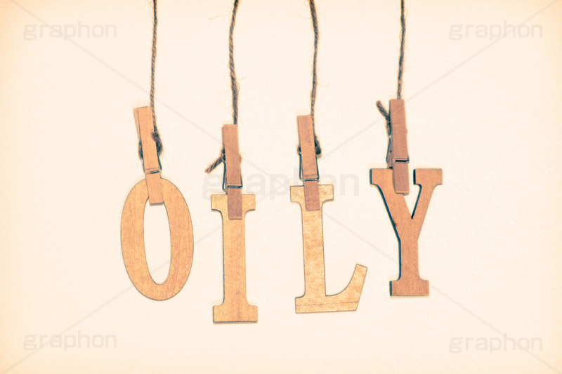OILY(ヴィンテージ),トイカメラ撮影,トイカメラ,ヴィンテージ,ビンテージ,レトロ,お洒落,おしゃれ,オシャレ,味わい,トンネル効果,文字,ワード,word,keyword,タイトル,title,メッセージ,message,オイリー,油,脂