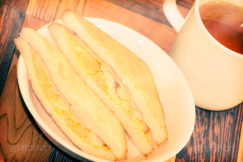 あったかモーニング(ヴィンテージ),トイカメラ撮影,トイカメラ,ヴィンテージ,ビンテージ,レトロ,お洒落,おしゃれ,オシャレ,味わい,トンネル効果,サンドイッチ