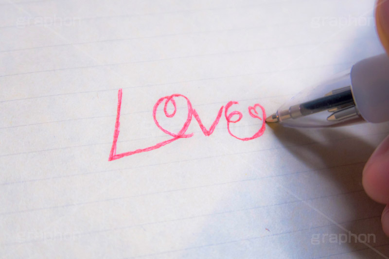 LOVE,らぶ,ラブ,ペン,ノート,ボールペン,ルーズリーフ,書く,write,note,pen,propose,loveletter,letter,valentine,バレンタイン,告白,プロポーズ,ラブレター,whiteday,ホワイトデー