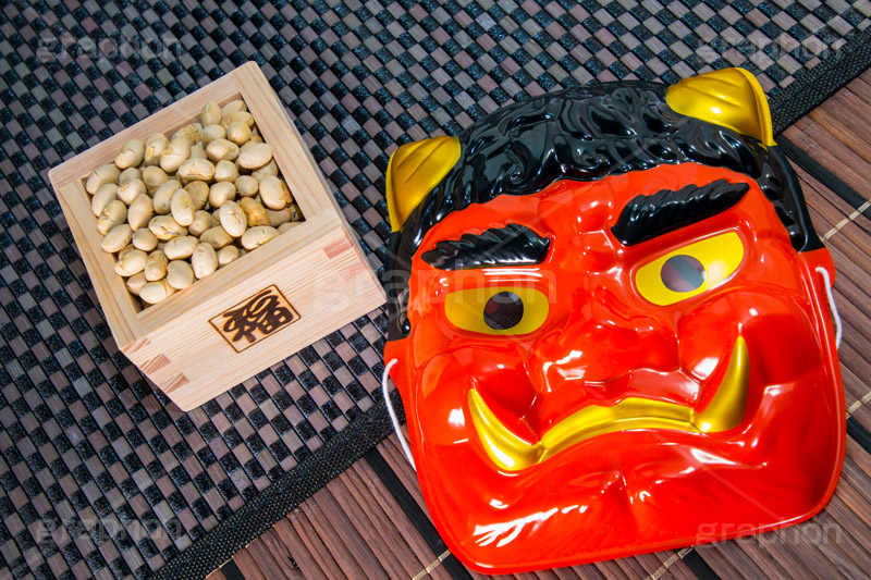 鬼と豆,豆まき,豆,まめ,マメ,大豆,鬼,おに,お面,マスク,撒く,節分,福,外,内,季語,イベント,雑節,大寒,邪気除け,厄除け,和,和風,風習,行事,マス,枡,文化,event,japan