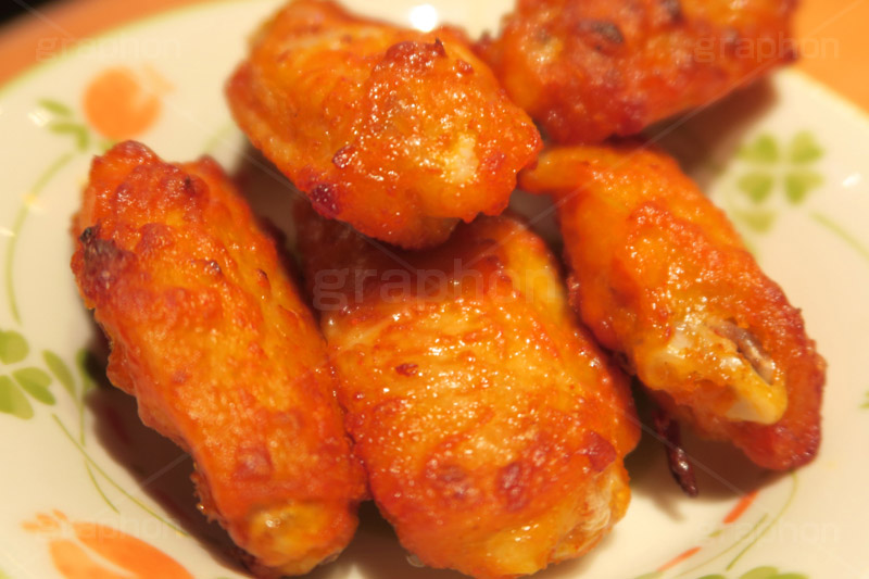 ピリ辛チキン,チキン,鶏,ピリ辛,レストラン,ファミレス,洋食,つまみ,おつまみ,手羽,肉