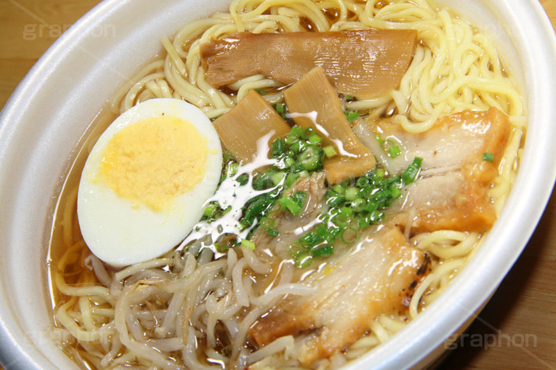 醤油ラーメン,ラーメン,らーめん,麺,麺類,中華麺,麺料理,国民食,日本拉麺,しょうゆ,醤油,中華そば,コンビニ,Ramen,Chinese noodles