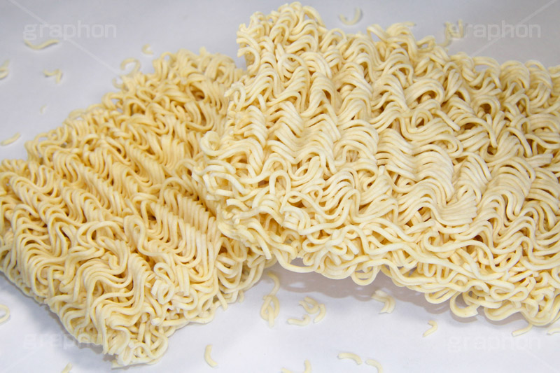 乾麺,麺,めん,麺類,ラーメン,らーめん,インスタント,中華,即席,非常食,乾燥,油,食品,調理,クッキング,instant,cooking