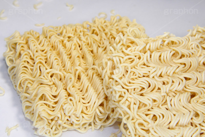 乾麺,麺,めん,麺類,ラーメン,らーめん,インスタント,中華,即席,非常食,乾燥,油,食品,調理,クッキング,instant,cooking