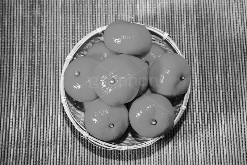 みかん(モノクロ),モノクロ,白黒,しろくろ,モノクローム,単色画,単彩画,単色