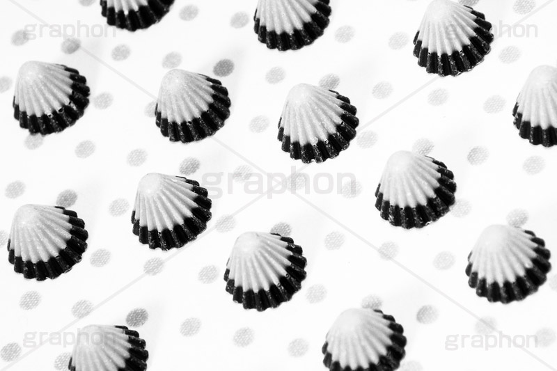チョコ(モノクロ),モノクロ,白黒,しろくろ,モノクローム,単色画,単彩画,単色