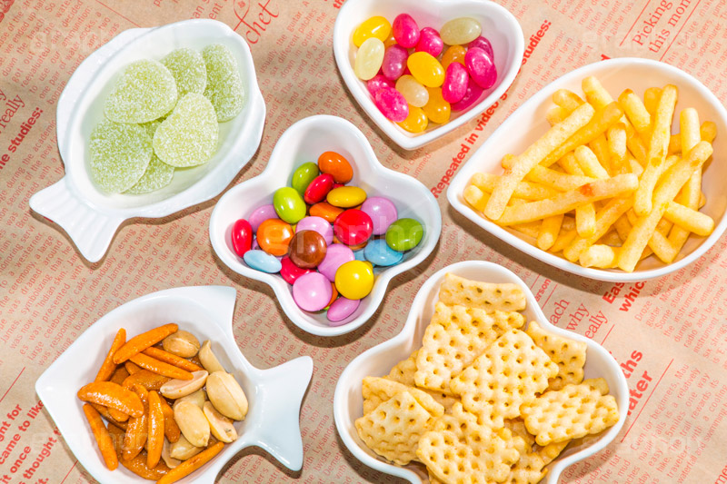 おやつ,菓子,お菓子,スナック,チョコ,ジェリービーンズ,ソフトキャンディ,グミ,煎餅,せんべい,柿ピー,ピーナッツ,こども,子供,子ども,キッズ,kids,snack,chocolate,beans
