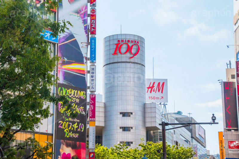 １０９,マルキュー,109,渋谷,しぶや,名所,ファッション,店舗,スクランブル交差点,道玄坂,japan,shibuya,横断歩道,信号