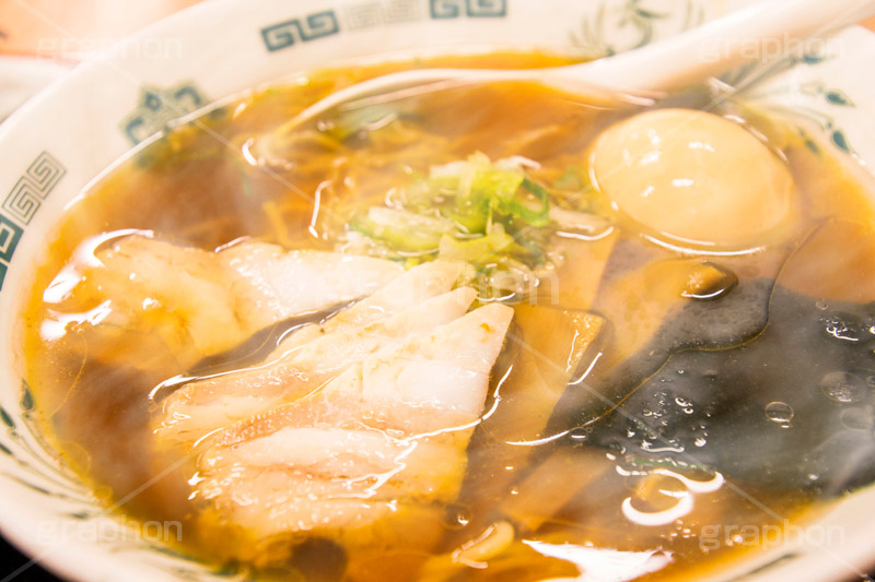 中華そば,中華,ラーメン,らーめん,めん,そば,チャーシュー,なると,ナルト,メンマ,味玉,湯気,japan