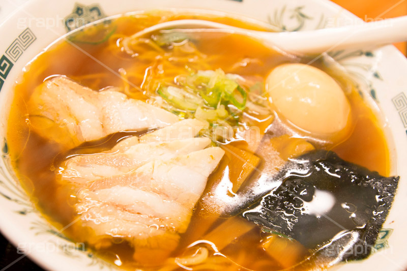 中華そば,中華,ラーメン,らーめん,めん,そば,チャーシュー,なると,ナルト,メンマ,味玉,湯気,japan