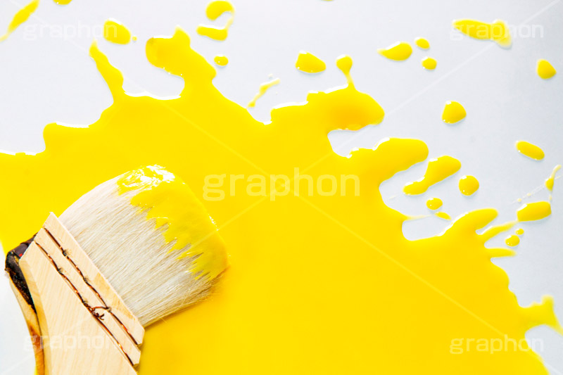 筆で撒き散らしたペンキ,撒く,ペンキ,ぺんき,インク,いんく,しぶき,飛散り,飛び散り,スプラット,液,液体,art,ink,アート,塗る,色,筆,ブラシ,brush