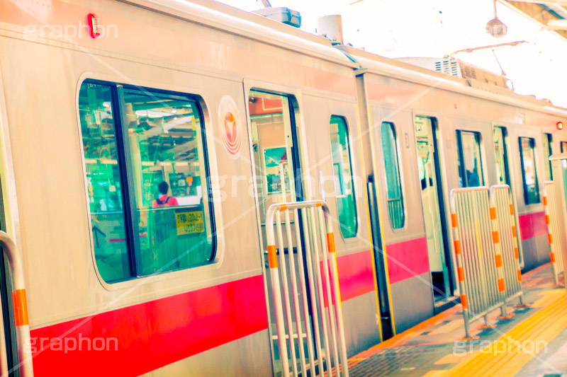 東横線,トイカメラ撮影,トイカメラ,ヴィンテージ,ビンテージ,レトロ,お洒落,おしゃれ,オシャレ,味わい,トンネル効果,車両,旅行,旅,travel
