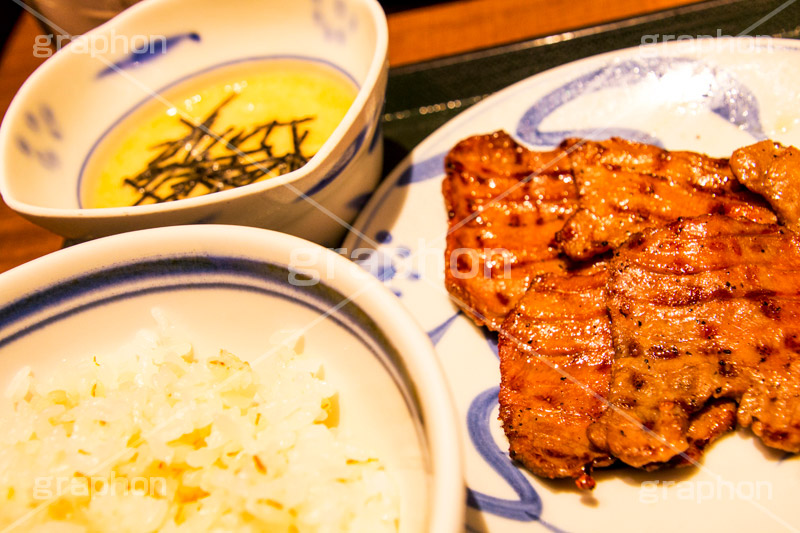牛タン定食,定食,セット,牛タン,牛たん,たん,タン,牛肉,肉,焼肉,焼き肉,とろろ,とろろ汁,麦ごはん,japan,和食,日本食