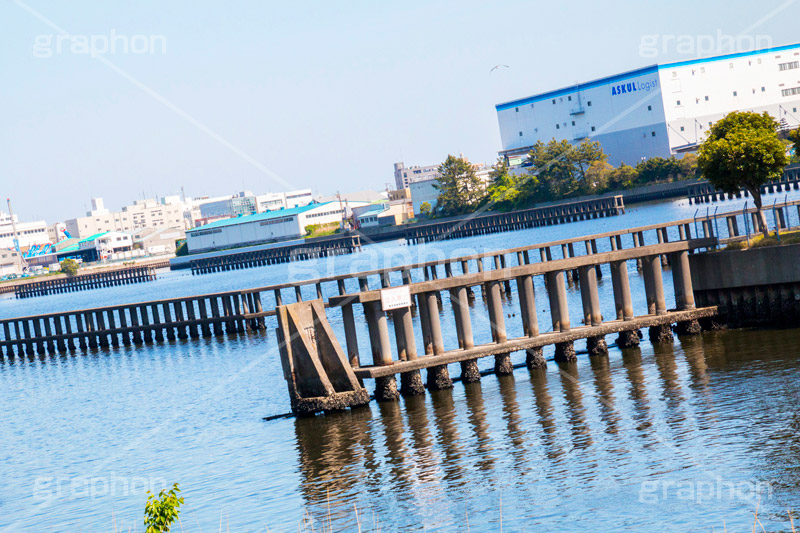 新木場千石橋からの眺め,新木場,千石橋,海,東京湾,貯木場,埋立地,工場,倉庫,貸倉庫,物流,江東区