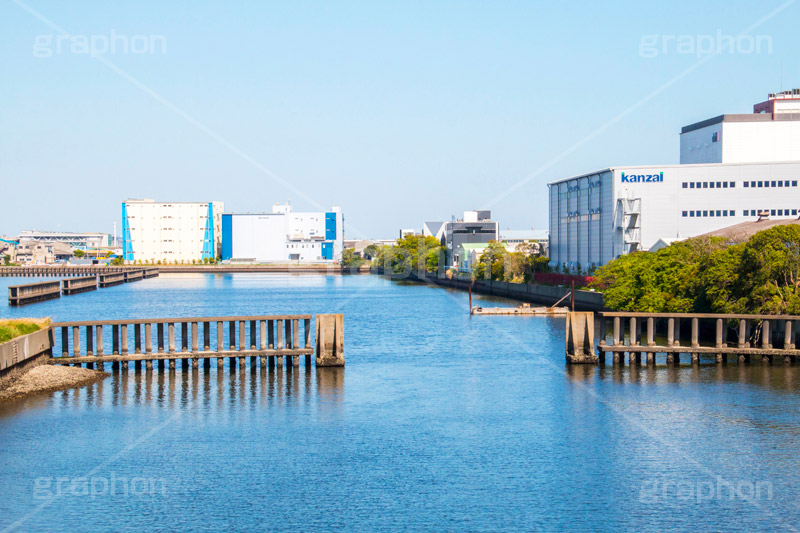 新木場千石橋からの眺め,新木場,千石橋,海,東京湾,貯木場,埋立地,工場,倉庫,貸倉庫,物流,江東区