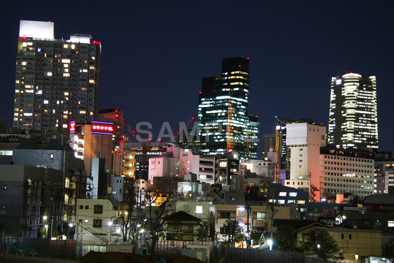 六本木,六本木ヒルズ,ヒルズ,ミッドタウン,Tokyo Midtown,Roppongi Hills,高層オフィスビル,夜景,ライトアップ,高層,ビル,夜,眠らない,街,港区,繫華街,夜の街,夜の町