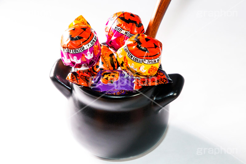 釜いっぱいのキャンディ,ハロウィンのお菓子,釜,かま,魔女,あめ,飴,キャンディー,ウィッチ,candy,ハロウィンパーティー,ハロウィン,ハロウィーン,はろうぃん,パーティー,Halloween,party,お菓子,菓子,こども,子供,キッズ,イベント,スイーツ,秋,kids,行事,トリート,Treat,トリックオアトリート