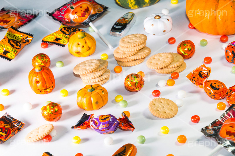 トリックオアトリート,ハロウィンお菓子,チョコレート,チョコ,キャンディ,飴,ビスケット,ハロウィンパーティー,ハロウィン,ハロウィーン,はろうぃん,パーティー,お菓子,菓子,こども,子供,キッズ,イベント,スイーツ,秋,行事,トリート,ジャックオランタン,ジャックオーランタン,パンプキン,Treat,chocolate,candy,biscuit,pumpkin,Halloween,party,kids