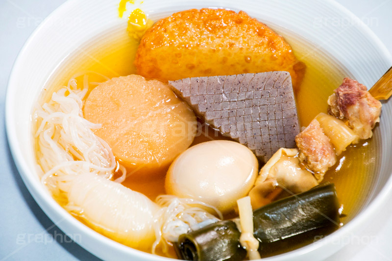 あったかおでん,おでん,温か,ホット,ダイエット,和食,日本食,コンビニ,からし,辛子,たまご,卵,こんにゃく,コンニャク,蒟蒻,だいこん,大根,白滝,しらたき,昆布,こぶ,こんぶ,厚揚げ,練り物,牛すじ,牛筋,だし,出汁,汁,冬,あったか,diet,japan