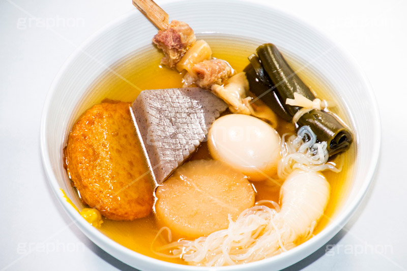 あったかおでん,おでん,温か,ホット,ダイエット,和食,日本食,コンビニ,からし,辛子,たまご,卵,こんにゃく,コンニャク,蒟蒻,だいこん,大根,白滝,しらたき,昆布,こぶ,こんぶ,厚揚げ,練り物,牛すじ,牛筋,だし,出汁,汁,冬,あったか,diet,japan