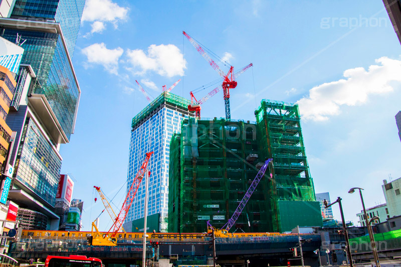 渋谷大工事,渋谷,しぶや,高層ビル,shibuya,クレーン,重機,建設,crane,building,開発,工事,都市開発,2020,名所,青空,建設,渋谷駅街区東棟,東棟,青空,渋谷ストリーム,再開発