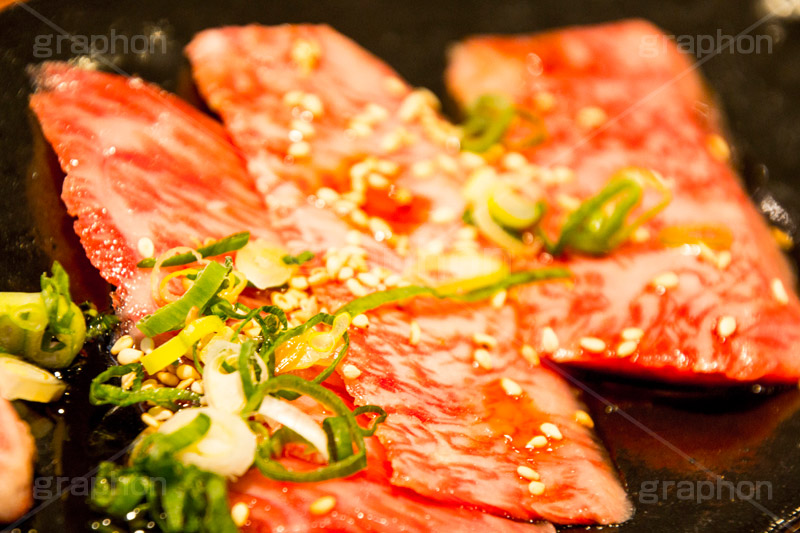 松坂牛,カルビ,上カルビ,油,霜降り,ねぎ,ネギ,焼肉,焼き肉,やきにく,にく,肉,肉食,タレ,漬けだれ,生