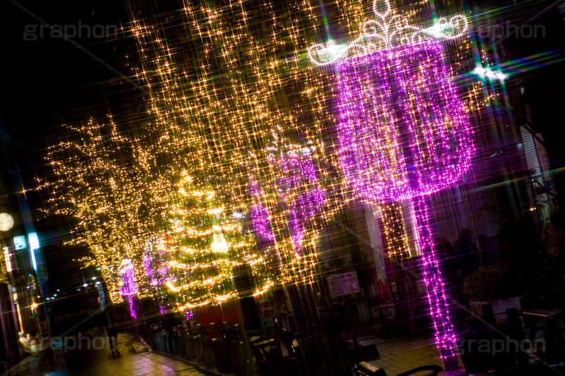 自由が丘イルミネーション,イルミネーション,イルミ,illumination,クリスマスツリー,tree,電飾,電球,発光ダイオード,LED,冬,キラキラ,綺麗,きれい,キレイ,煌,輝,デート,スポット,都内,クリスマス,自由が丘,CHRISTMAS,Xmas,飾り,デコレーション,イベント,目黒区,クロスフィルタ,行事,九品仏,ピンク,ゴールド,ワイングラス,gold,pink,JIYUGAOKA Mistral Lights