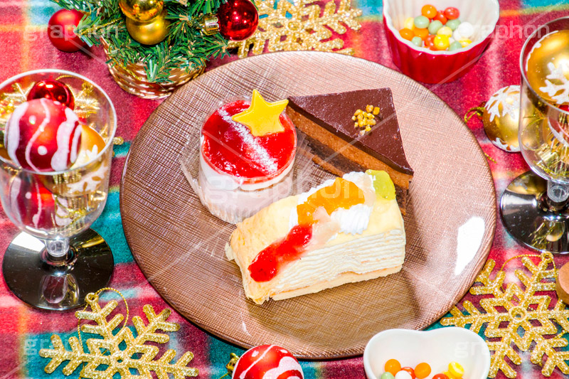 クリスマスケーキ,クリスマスパーティー,クリスマス,パーティー,CHRISTMAS,party,オーナメント,ケーキ,スイーツ,デザート,dessert,cake,winter,chocolate,strawberry,冬,チョコ,チョコレート,ストロベリー,ミルフィーユ