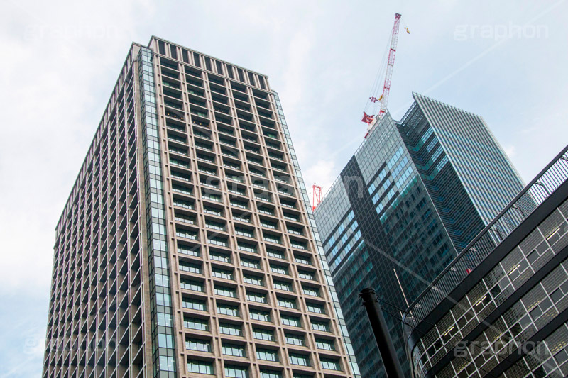 日本橋交差点,交差点,日本橋,ショップ,レストラン,商業施設,商業,ショッピング,building,shopping,高層ビル,ビル,中央区,施設,オフィス,オフィスビル,office,tokyo,東京,開発,工事,建設,クレーン