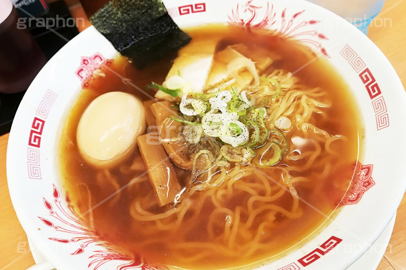 中華そば,中華,ラーメン,らーめん,めん,そば,日本料理,日本食,和食,チャーシュー,メンマ,ねぎ,ネギ,味玉,japan,スマホ撮影