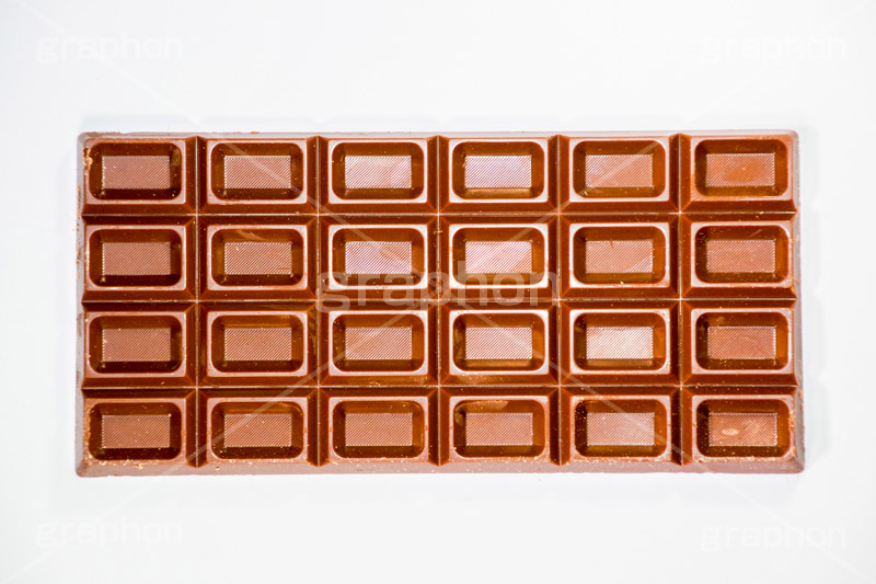 板チョコ,いたちょこ,ミルク,チョコレート,チョコ,chocolate,甘い,菓子,スイーツ,sweet,カカオ,cacao,バレンタイン,バレンタインデー,valentine,おやつ,ショコラ,恋愛,失恋,恋,愛,お菓子,ホワイトデー