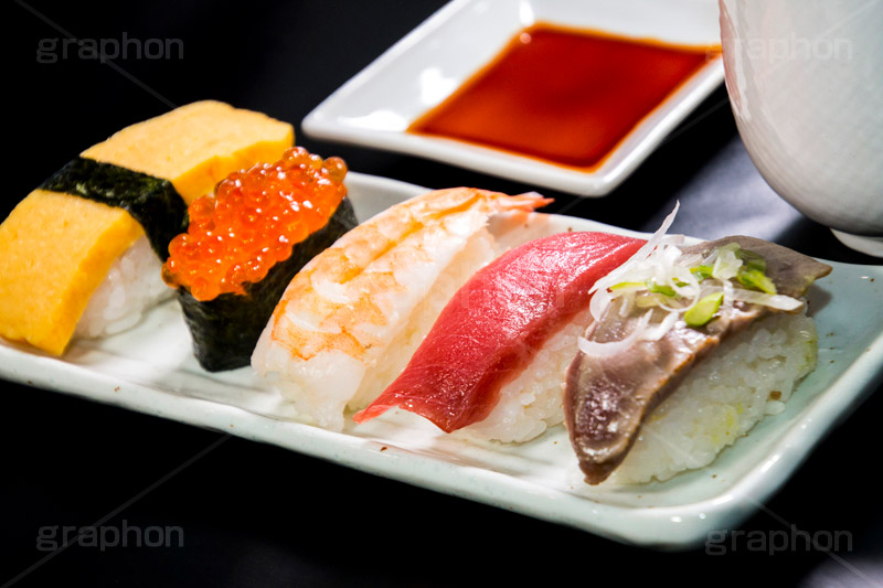 一人前,寿司,すし,寿し,スシ,鮨,鮓,早鮨,米飯,酢飯,ネタ,しゃり,シャリ,握り,にぎり,生鮮,魚介,海鮮,日本食,日本料理,和食,シーフード,イクラ,いくら,グロ,まぐろ,赤身,たまご,玉子,えび,エビ,海老,軍艦,巻き,のり,海苔,刺身,醤油,しょうゆ,寿司1人前,1人,sushi,japanese,seafood,japan
