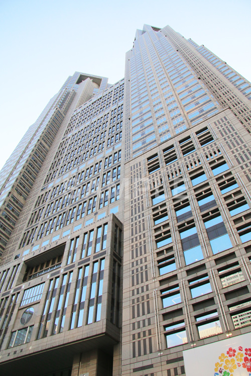東京都庁,都庁,とちょう,都知事,執行機関,行政,高層ビル,新宿,新宿区,第一本庁舎,庁舎,真下,見上げ,shinjuku