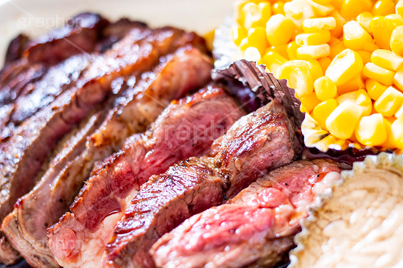 ステーキ,肉,肉食,meat,steak,garlic,beef,corn,コーン,ビーフ,牛肉,焦げ,焼き,脂,脂質,スタミナ,洋食