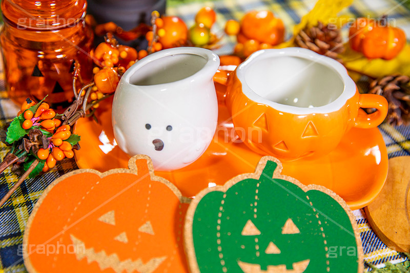 ハロウィン・ピクニック,ピクニック,シート,ハロウィンオーナメント,ジャックオーランタン,ハロウィン,はろうぃん,ハロウィーン,かぼちゃ,カボチャ,南瓜,ランタン,オーナメント,飾り,イベント,秋,ornament,Halloween,pumpkin,party,lantern,ランタン,ランプ,コップ,グラス,小物,雑貨,パーティー,パンプキン,行事,フルサイズ撮影